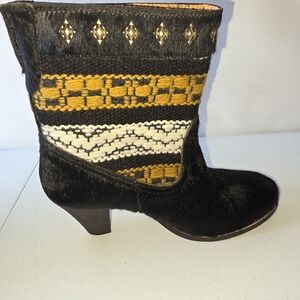 Cobra Society Canon Ankle Boots Size 42 Embroidered Wool Shaft Booties Western